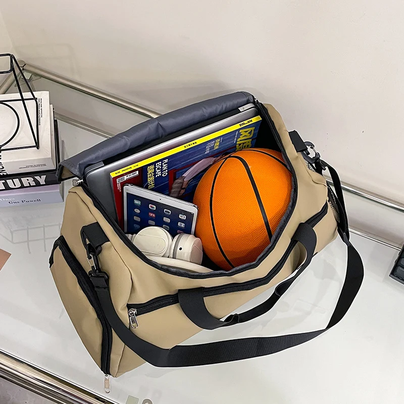 Multifunktionale Sport- und Reisetasche mit innovativem Fächersystem Skanto