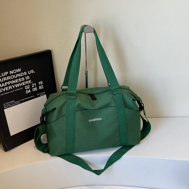 Sportliche Wochenendtasche mit ergonomischen Trageoptionen Skanto