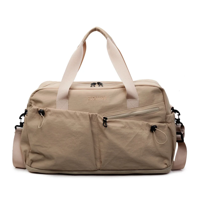 Sportliche und funktionale Reisetasche mit mehreren Außentaschen Skanto