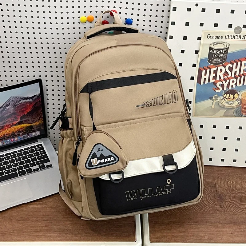 Praktischer Schulrucksack mit hoher Kapazität