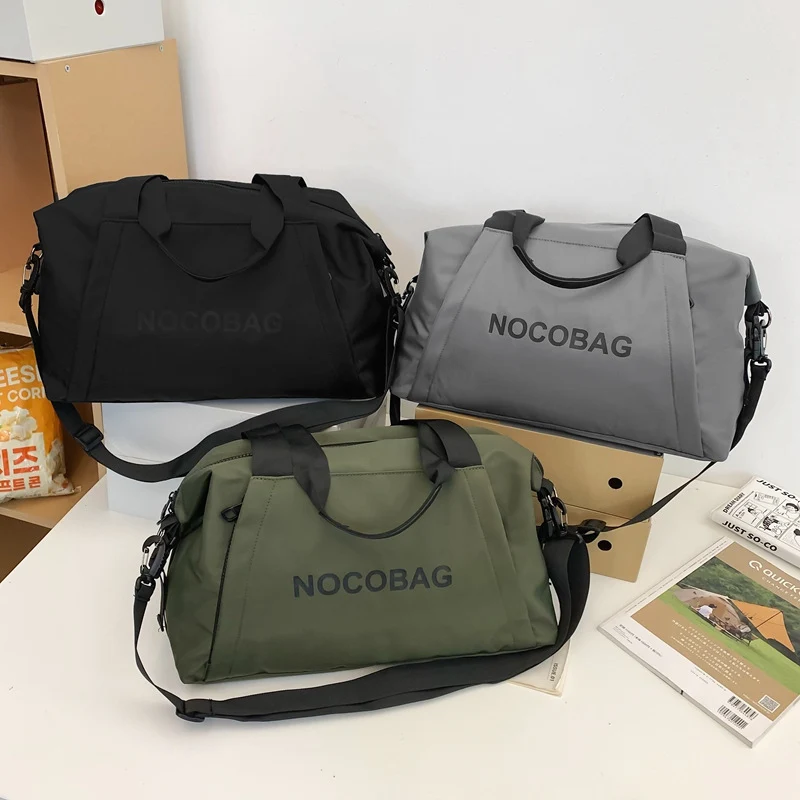 Sportliche Reisetasche mit strapazierfähigem Material und vielseitigem Innenraum Skanto