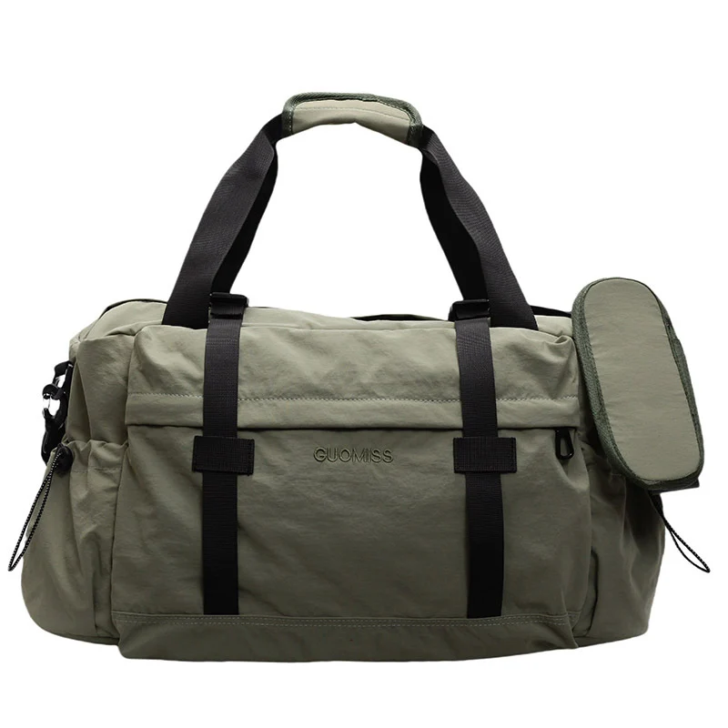 Sportliche Reisetasche mit strapazierfähigem Material und viel Stauraum Skanto