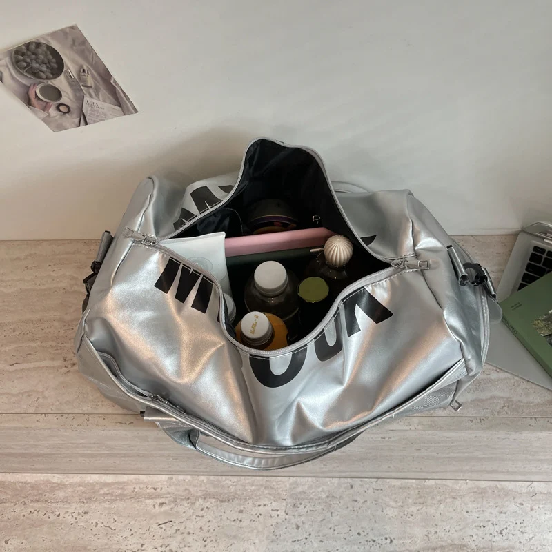 Sportliche Reisetasche mit wasserabweisendem Obermaterial und umfangreicher Innenorganisation Skanto
