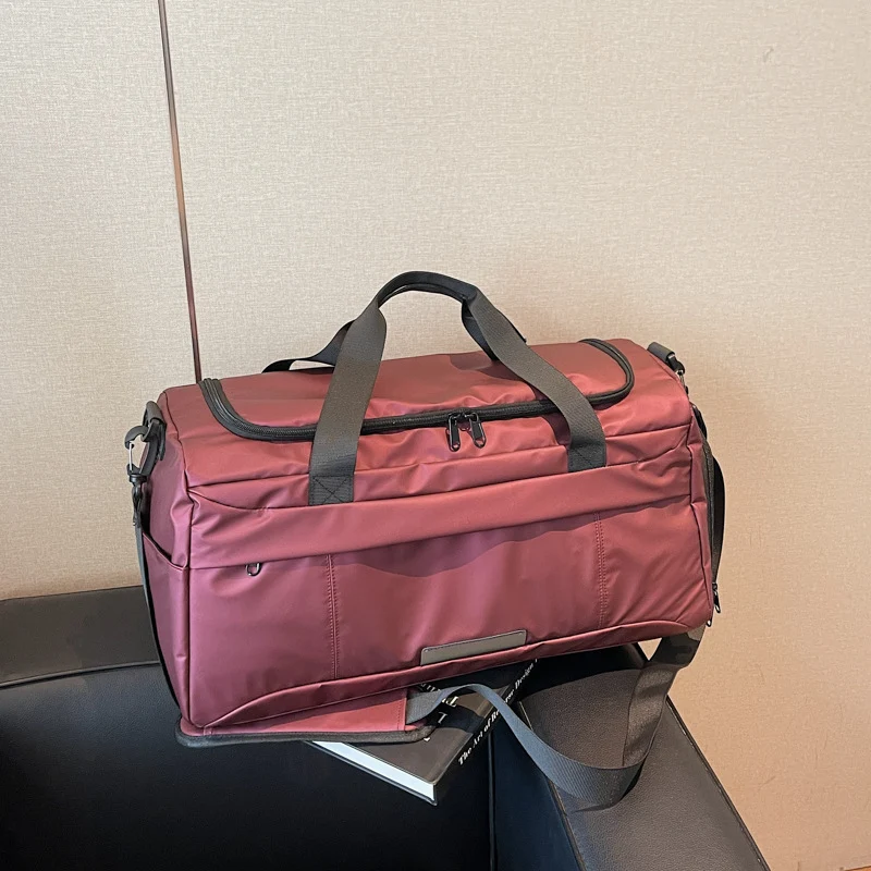 Sportliche Reisetasche mit vielseitigem Stauraum Skanto