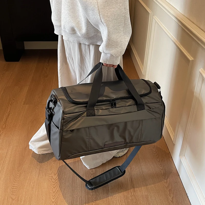 Sportliche Reisetasche mit vielseitigem Stauraum Skanto