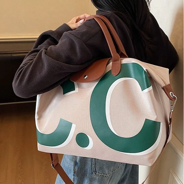 Geräumige Sport- und Reisetasche mit verstellbarem Schultergurt Skanto