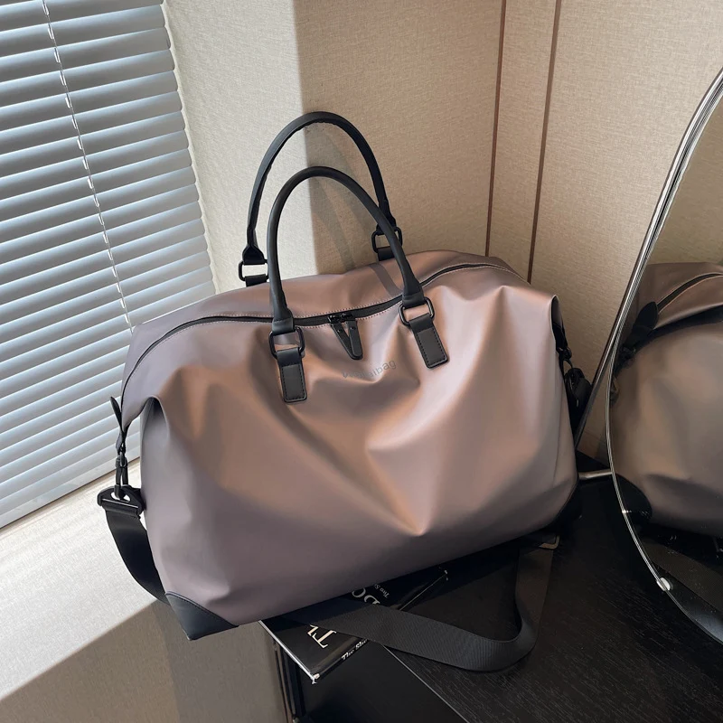 Geräumige multifunktionale Reisetasche Skanto