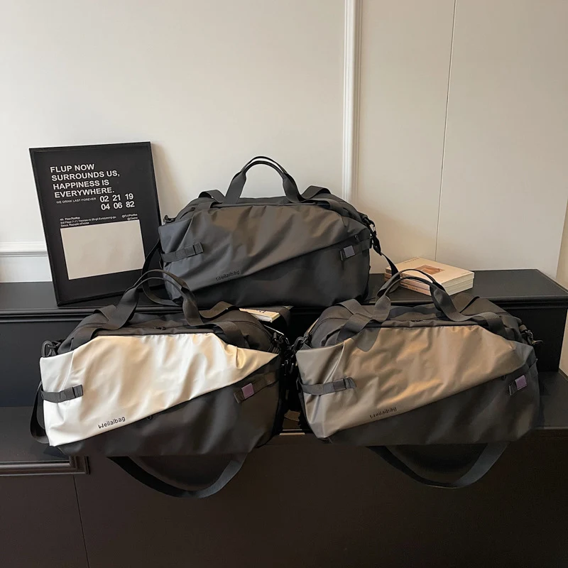 Multifunktionale Sporttasche mit wasserabweisendem Design Skanto