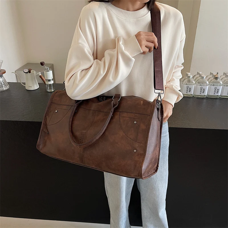 Elegante und geräumige Reisetasche aus strapazierfähigem Kunstleder Skanto