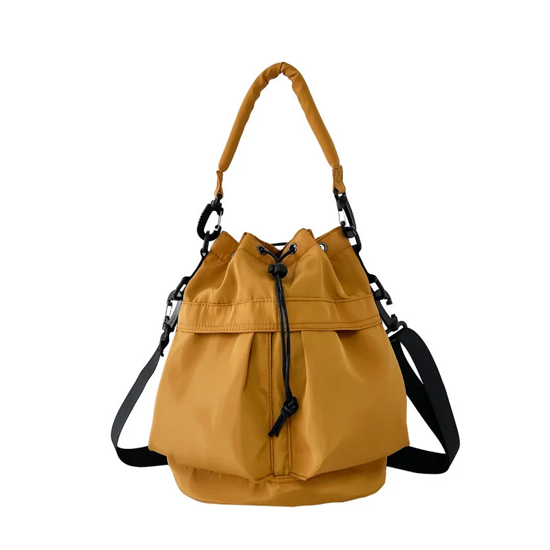 Moderne Wochenendtasche im praktischen Kordelzug-Design Skanto
