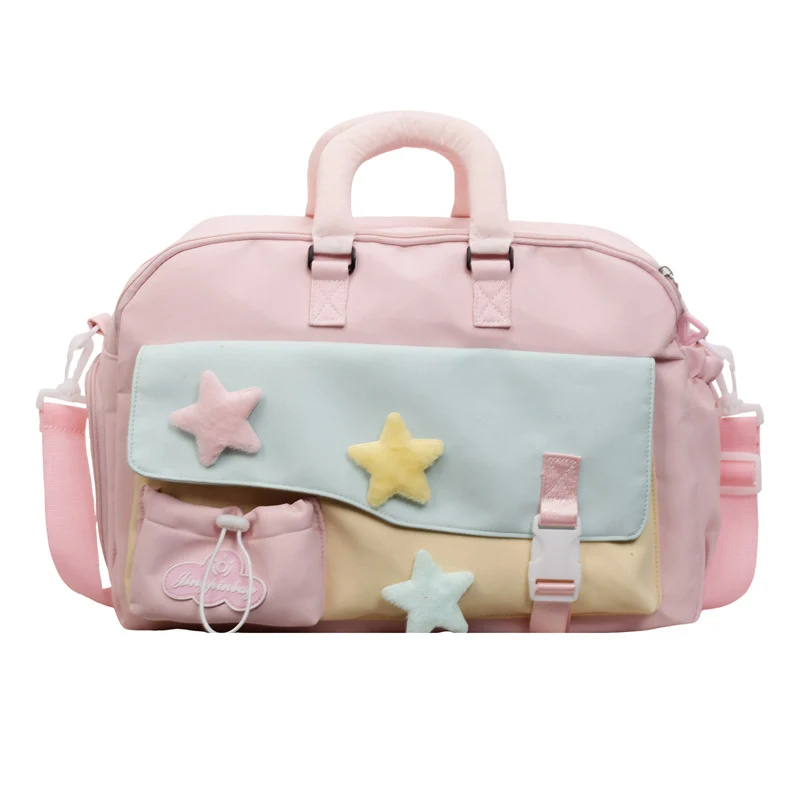 Moderne Einkaufstasche mit farbenfrohen Applikationen Skanto