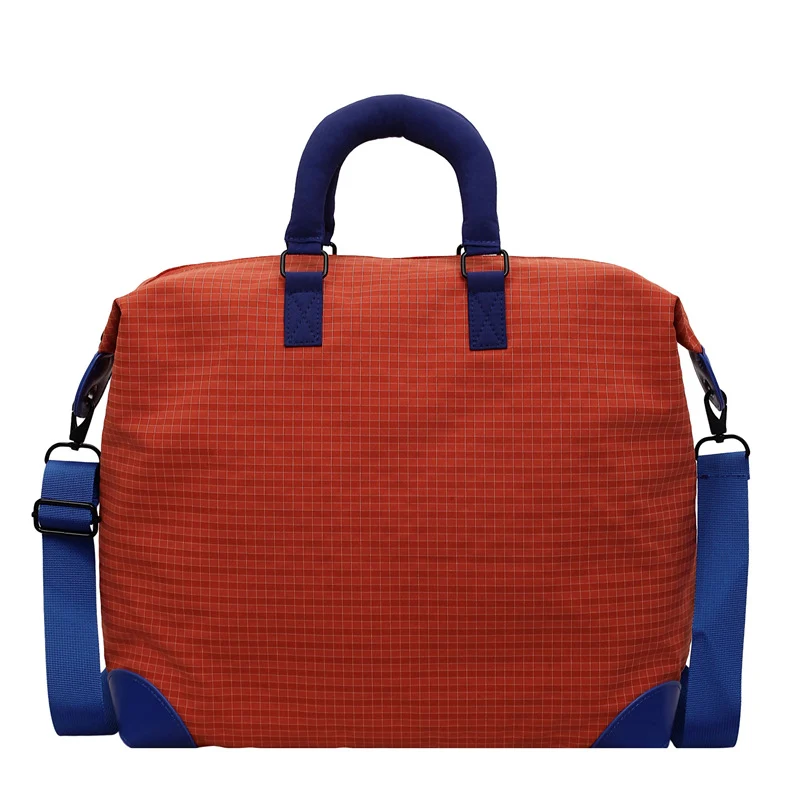 Moderne Reisetasche mit ergonomischem Schultergurt und strukturiertem Innenraum Skanto