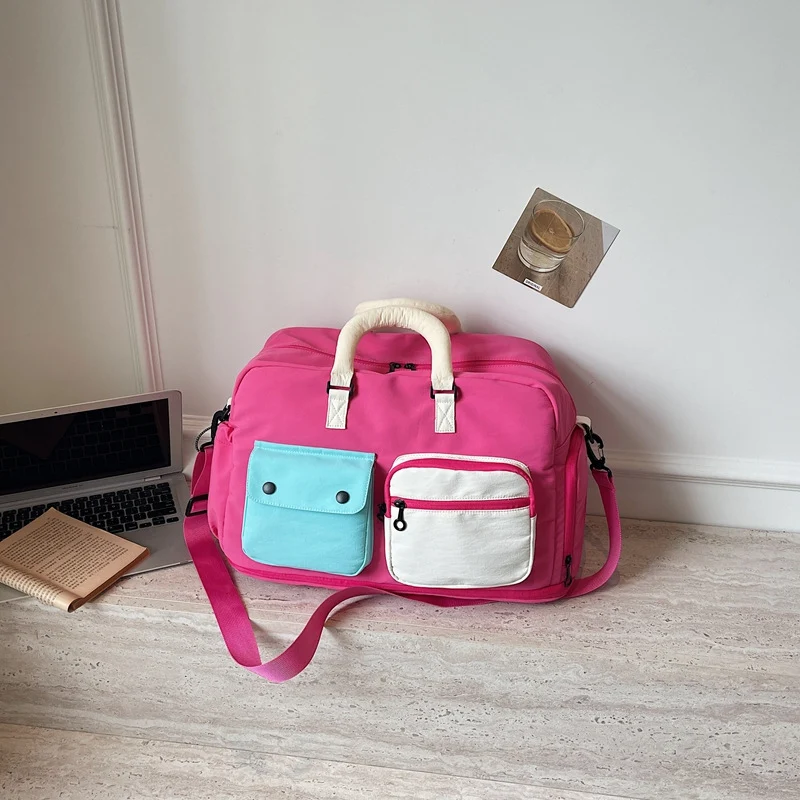 Sportliche Reisetasche mit mehreren Fächern und verstellbarem Schultergurt Skanto