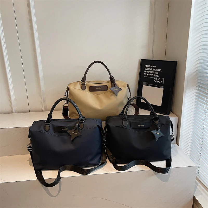 Elegante Reisetasche mit praktischen Fächern Skanto