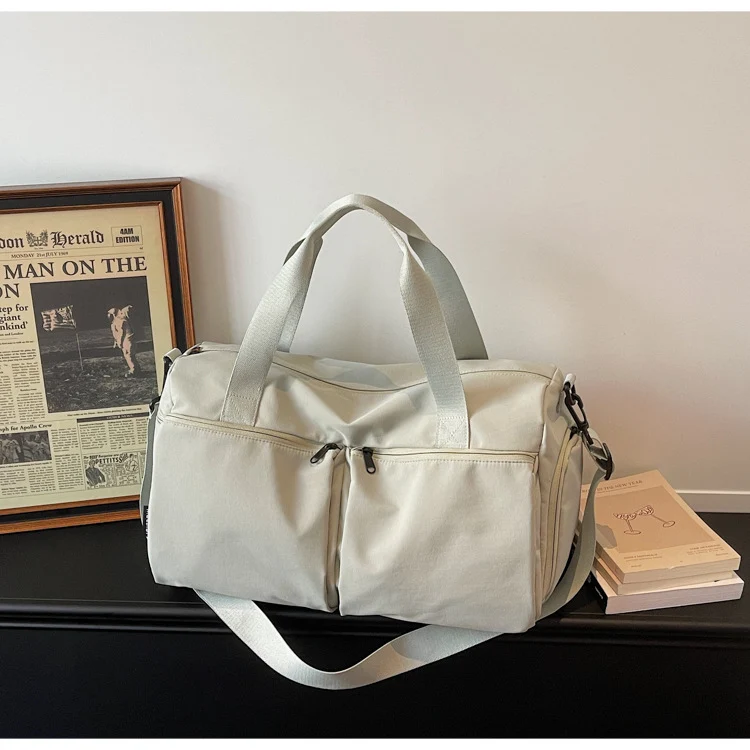 Sportliche Reisetasche mit erweiterbaren Taschen Skanto