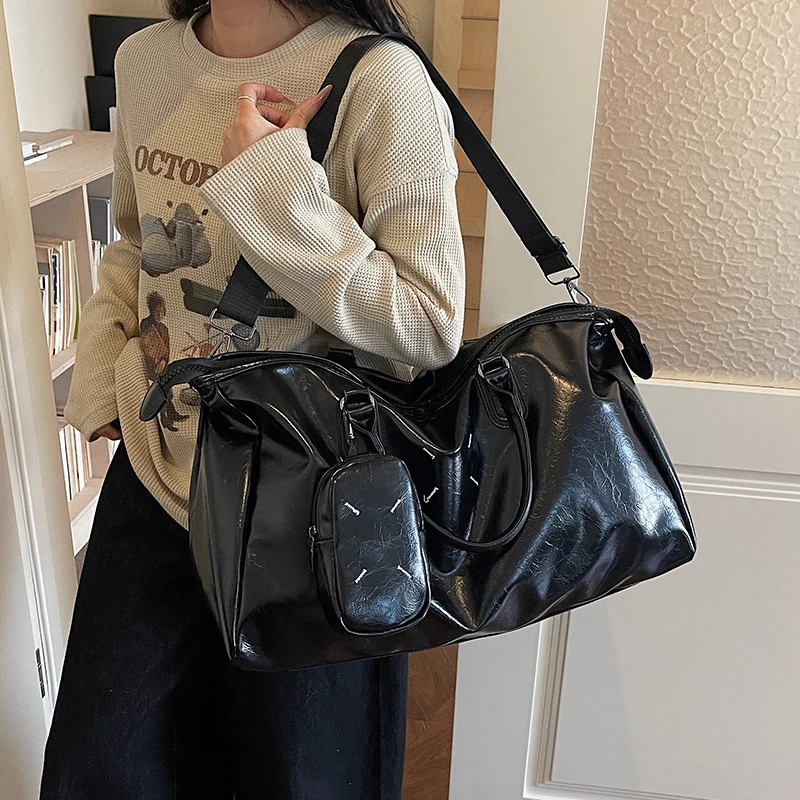 Elegante Reisetasche aus hochwertigem Kunstleder Skanto