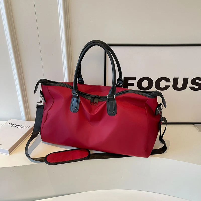 Elegant gefertigte Reisetasche mit multifunktionalen Innentaschen Skanto