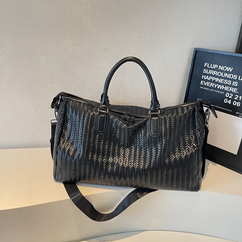 Elegante und robuste Reisetasche im modernen Wellenmuster Skanto