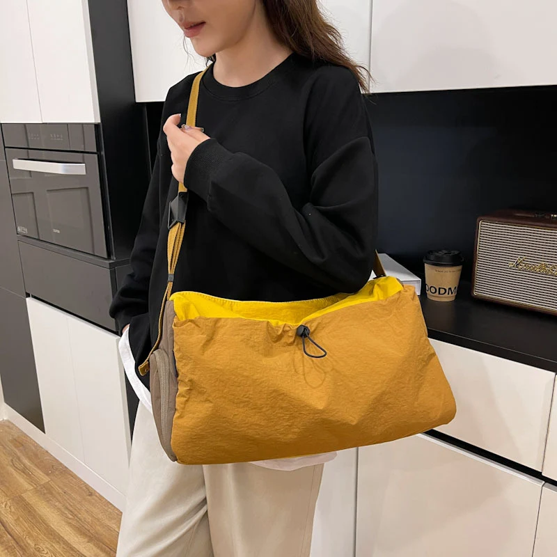 Praktische Sport-Reisetasche mit verstellbarem Schultergurt Skanto