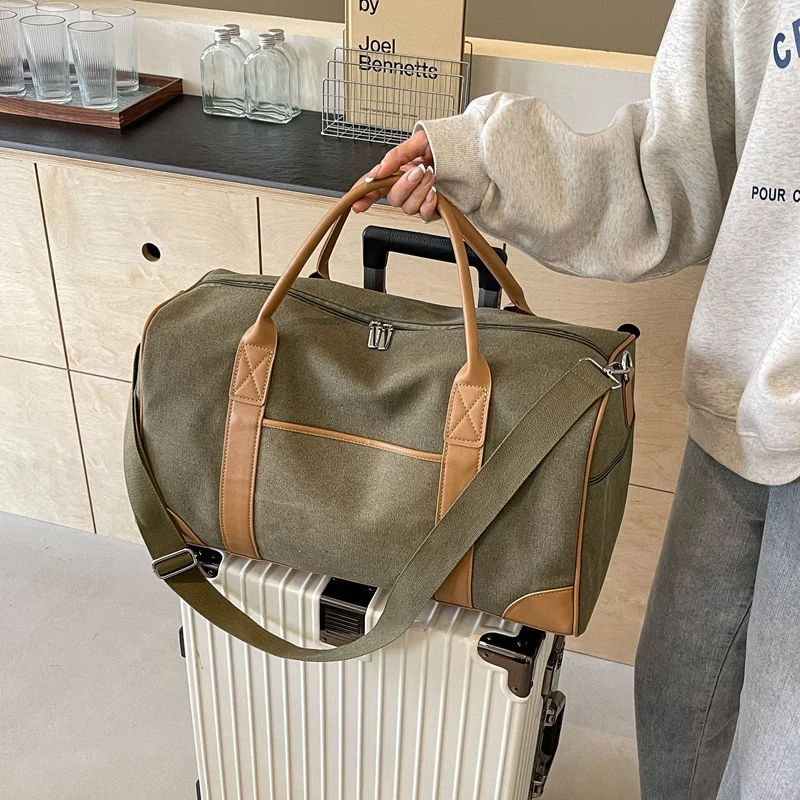 Stilvolle und praktische Reisetasche aus strapazierfähigem Material Skanto