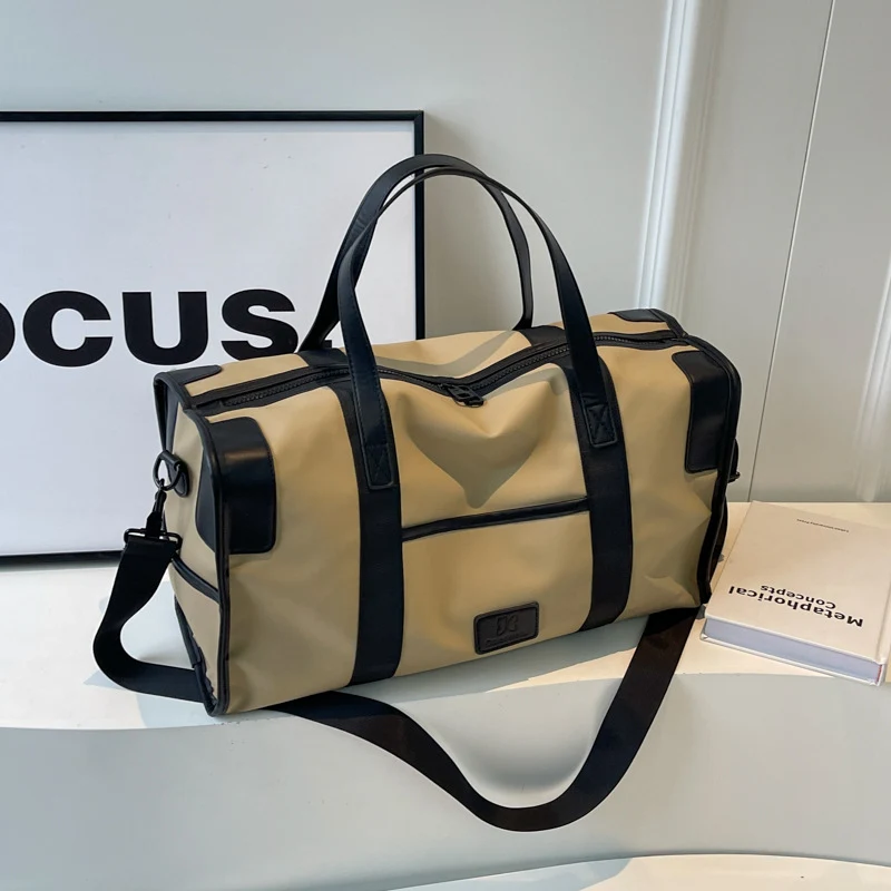 Moderne Sport- und Reisetasche Skanto