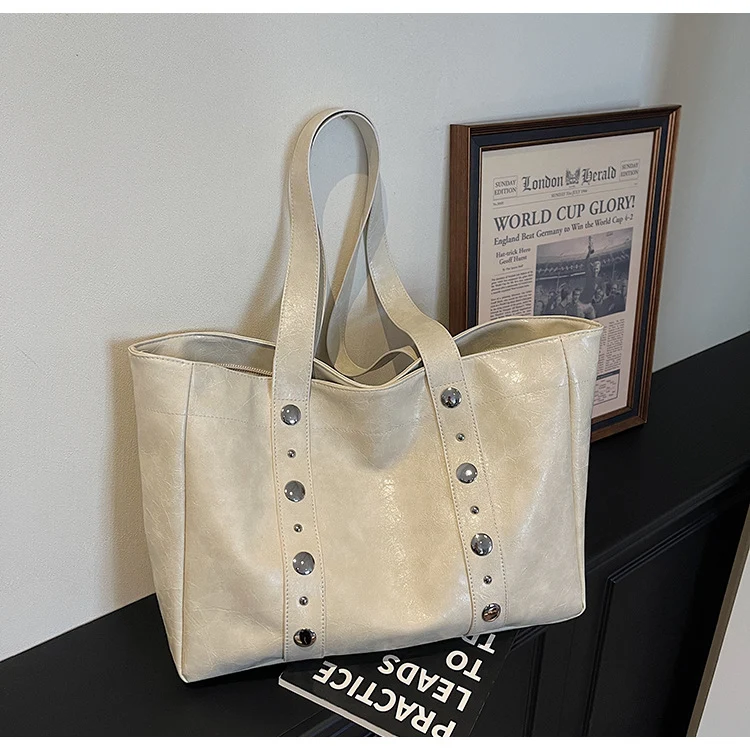 Hochwertige Vintage-Ledertasche Skanto