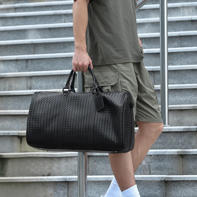 Hochwertige Reisetasche aus geflochtenem Kunstleder Skanto