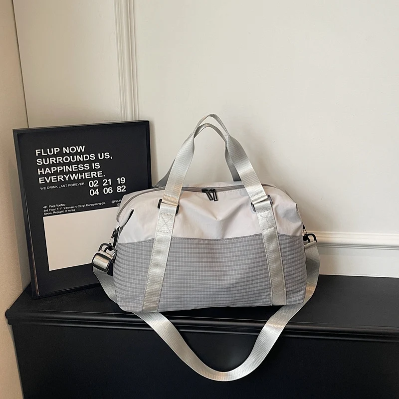 Vielseitige Sport- und Reisetasche mit atmungsaktivem Material und robustem Design Skanto