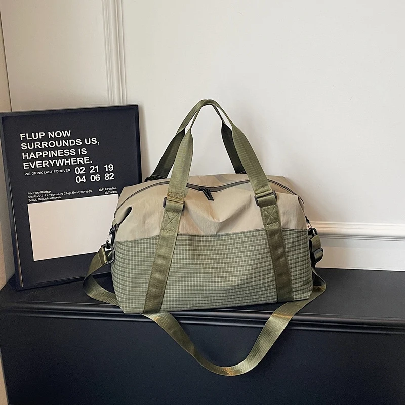 Vielseitige Sport- und Reisetasche mit atmungsaktivem Material und robustem Design Skanto