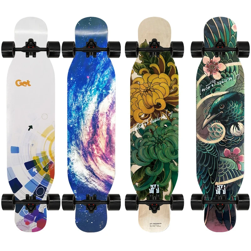 Longboard Skanto mit künstlerischem Löwen-Emblem