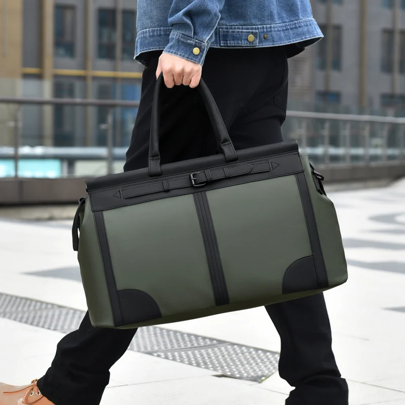 Elegante Reisetasche mit zusätzlichem Fach Skanto