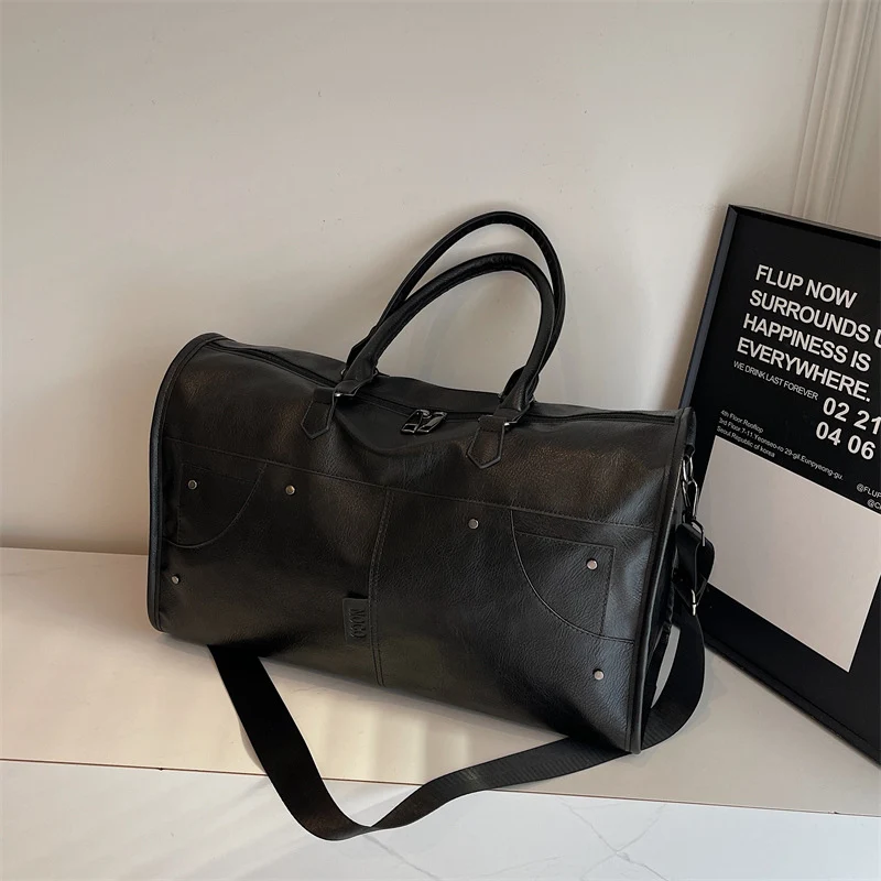 Elegante Ledertasche mit stilvollem Design und vielen Tragemöglichkeiten Skanto