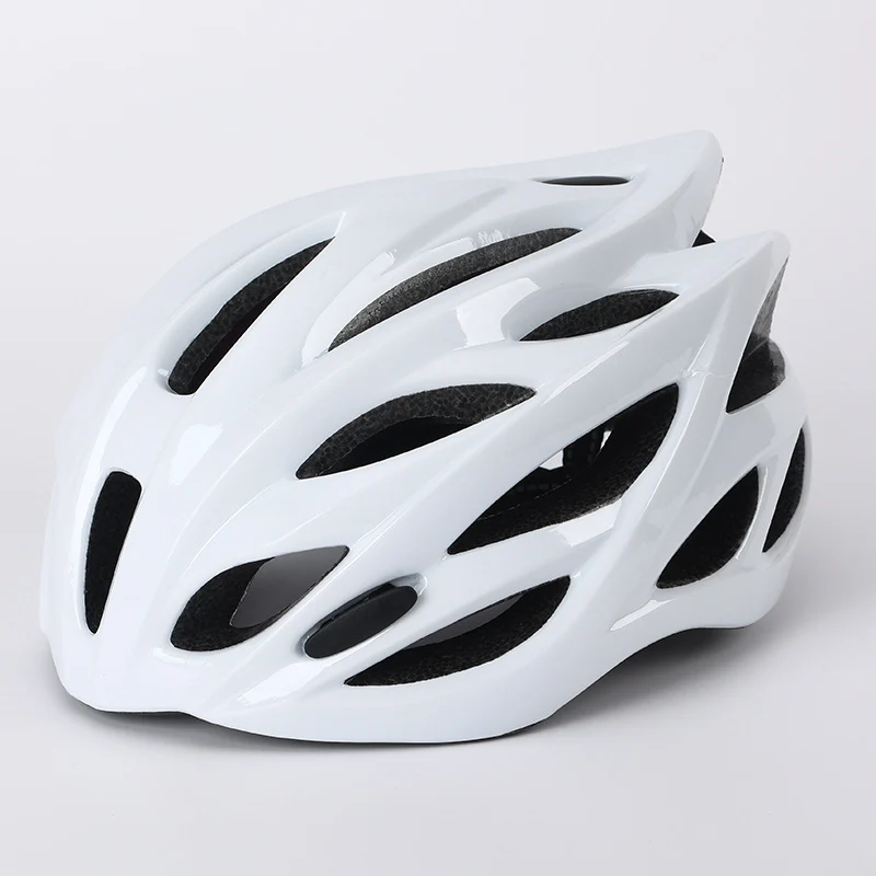 Stark belüfteter Rennradhelm Skanto