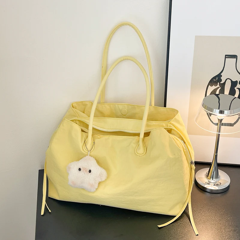 Elegante und multifunktionale Handtasche Skanto