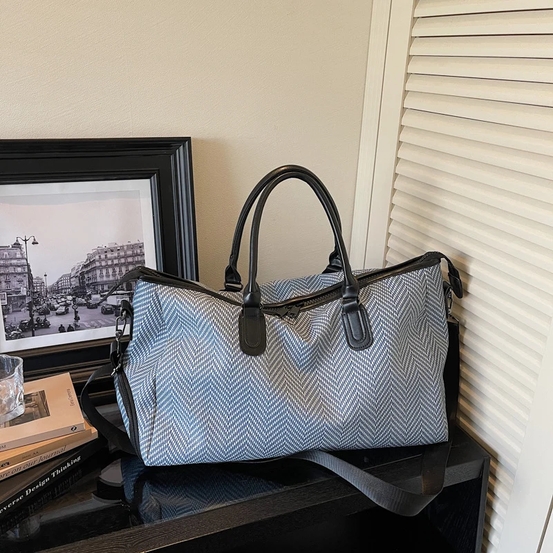 Elegante Reisetasche mit innovativem Fächerdesign Skanto