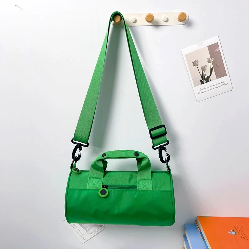 Sportliche Mini-Reisetasche mit verstellbarem Schultergurt und stabilen Tragegriffen Skanto