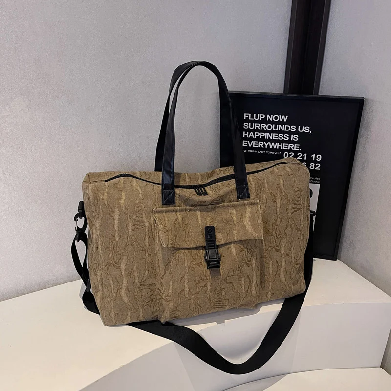 Board- und Reisetasche mit verstellbarem Schultergurt Skanto