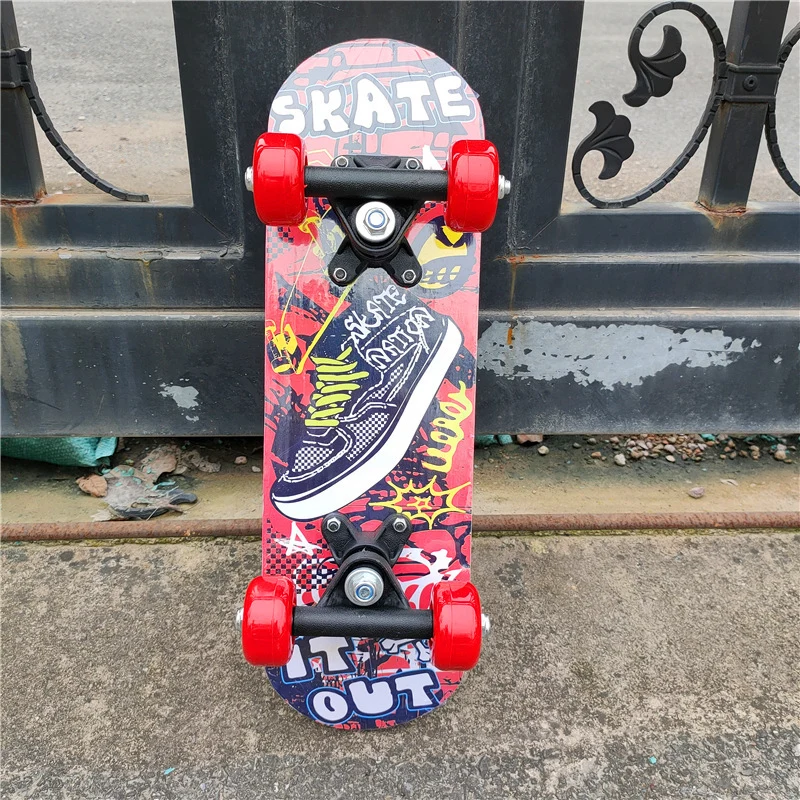 Mini-Skateboard mit Cartoon-Motiv Skanto