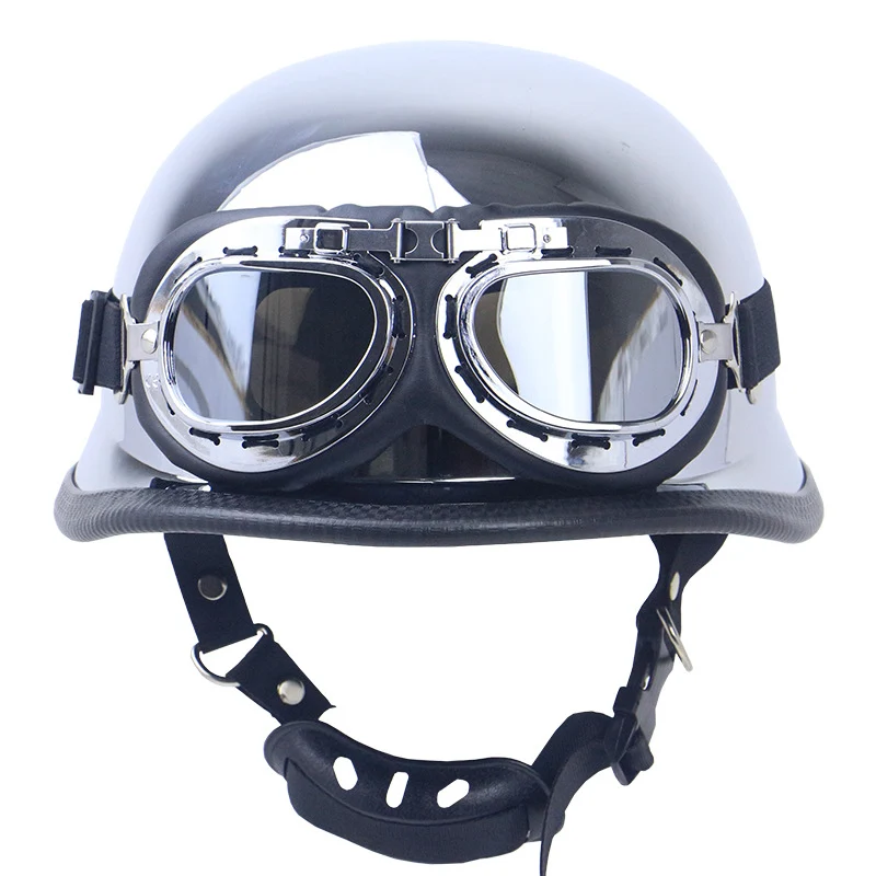 Verchromter Vintage-Motorradhelm mit Brille Skanto