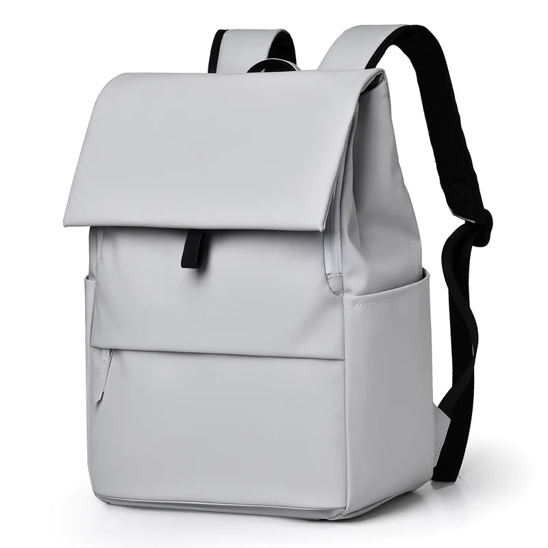 Hochwertiger Rucksack mit innovativem Rolltop-Verschluss und praktischen Außentaschen Skanto
