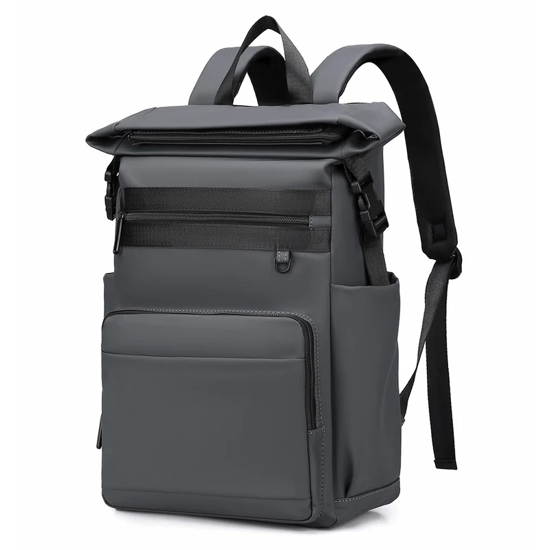 Vielseitiger wasserdichter Rucksack mit innovativem Rolltop-Design Skanto