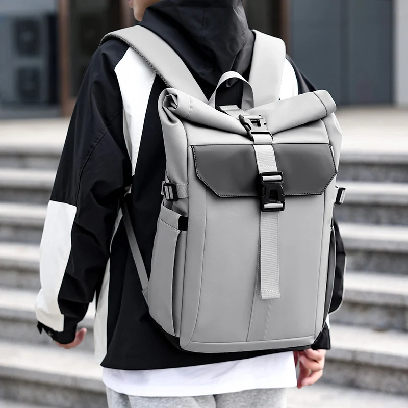 Robuster Rolltop-Rucksack mit ergonomischem Tragesystem und vielseitigem Stauraum Skanto