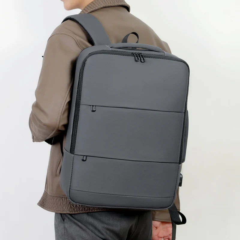 Moderner Laptop-Rucksack mit praktischem USB-Anschluss und innovativem Fächersystem Skanto