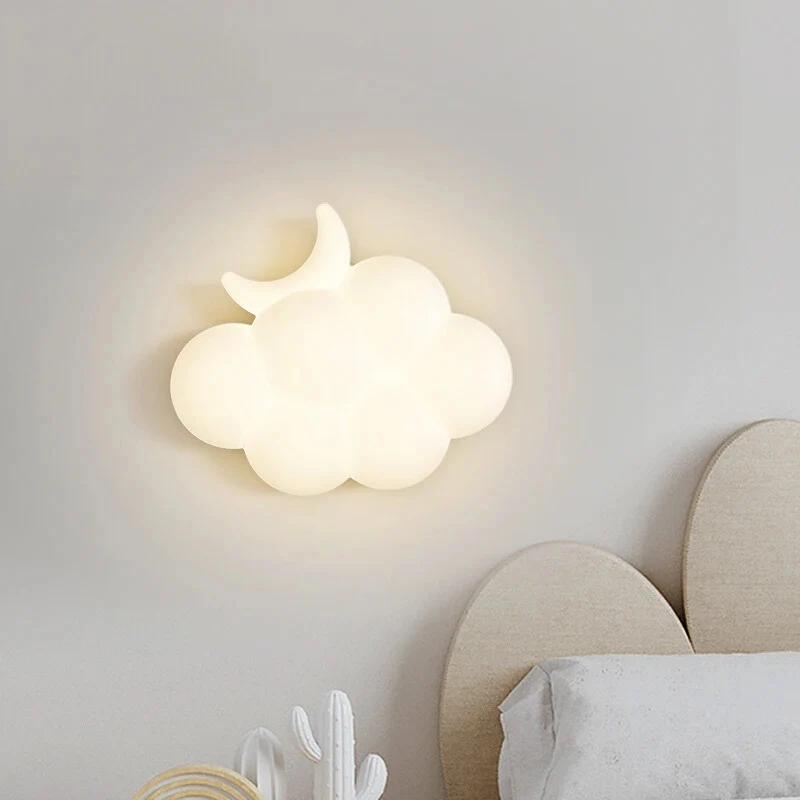 WhiteCloud Lampe – Stilvolle LED-Wandleuchte für Kinder Skanto