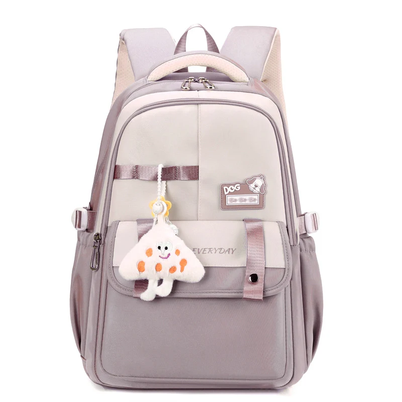 Kinderfreundlicher Rucksack mit hochwertigem Material und lustigem Anhänger Skanto