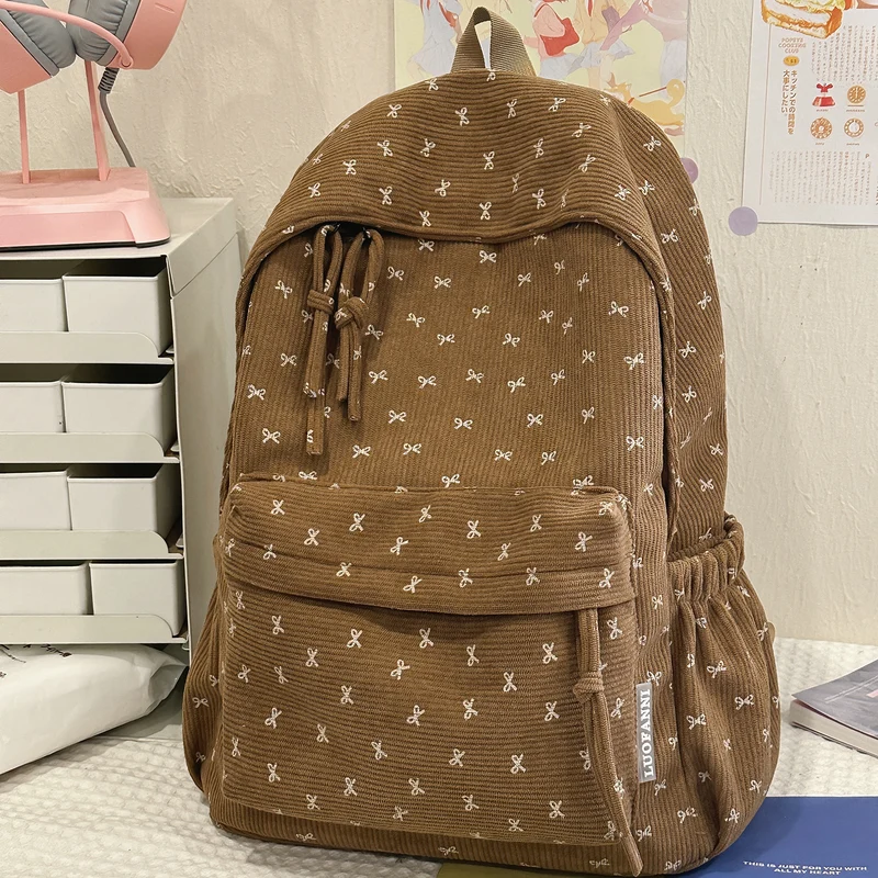 Niedlicher Cord-Rucksack mit Schleife Skanto