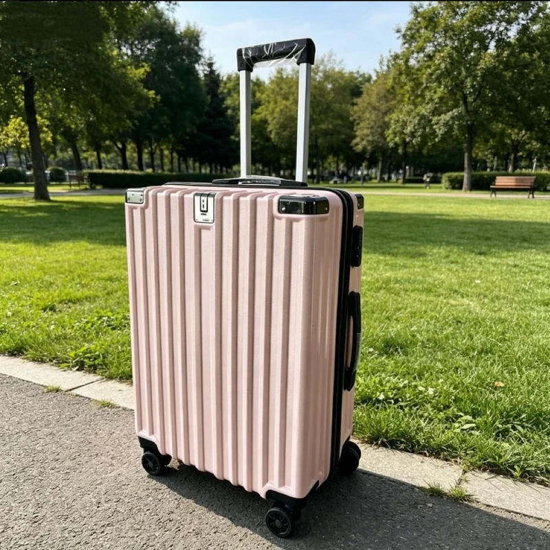 Robuster Hartschalen-Reisekoffer mit geräumigem Innenraum und hochwertigem Rollsystem Skanto