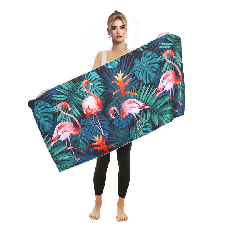 Strandtuch mit auffälligem Flamingo-Design und schnelltrocknendem Material Skanto