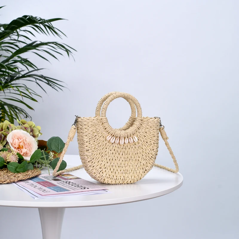 Handtasche aus Naturfasern mit Muschelverzierung Skanto