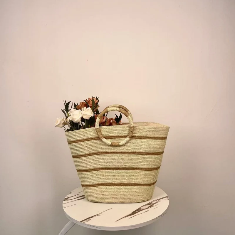 Elegante und geräumige Strandtasche Skanto